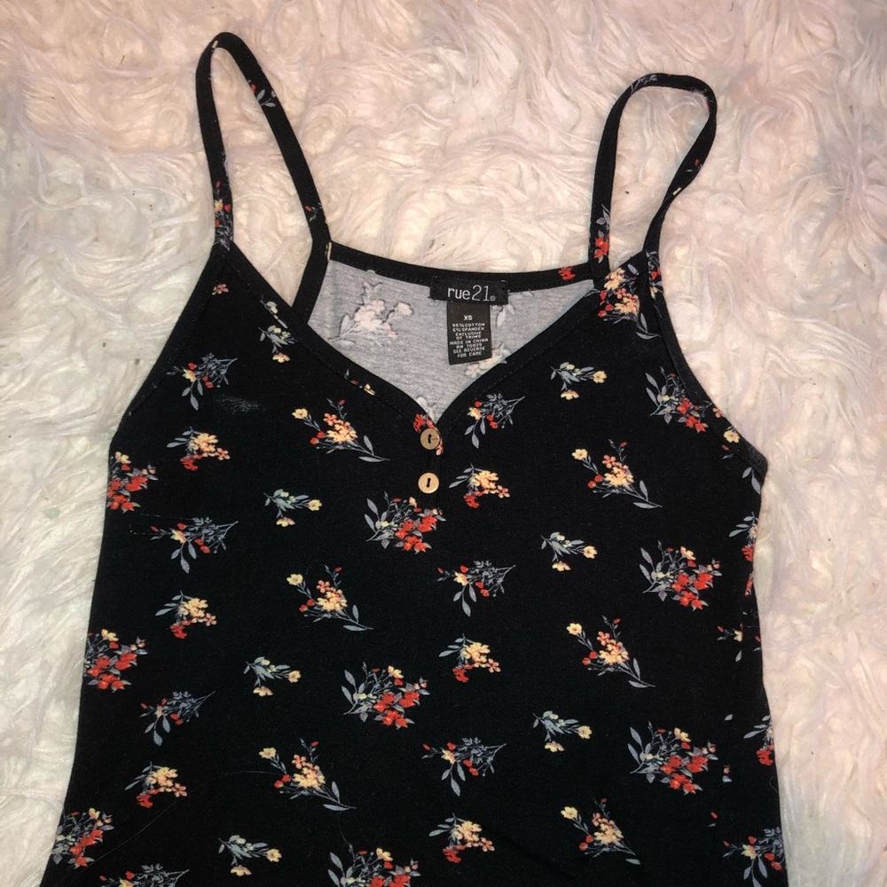 Rue 21 tank top size XS!!!